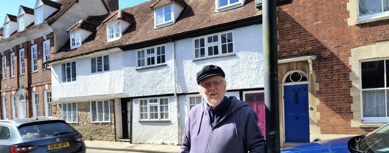 The author in Abingdon, outside 51 and 55 E St Helen Street